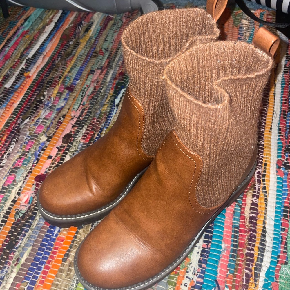Brown boots